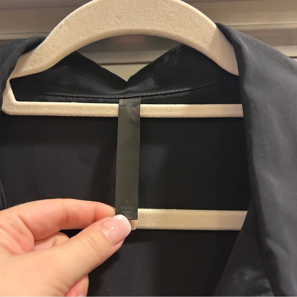 Fabletics The Outpost Jacket Black - Picture 4 of 6